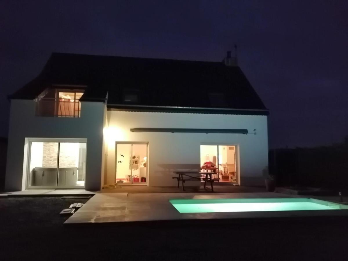 Villa Bord De Mer Avec Piscine Et Jacuzzi Penestin Exterior photo